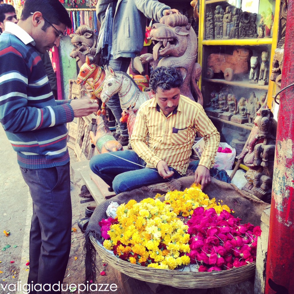 fiori per offerte indù pushkar