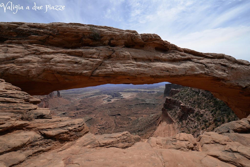 mesa arch canyonlands