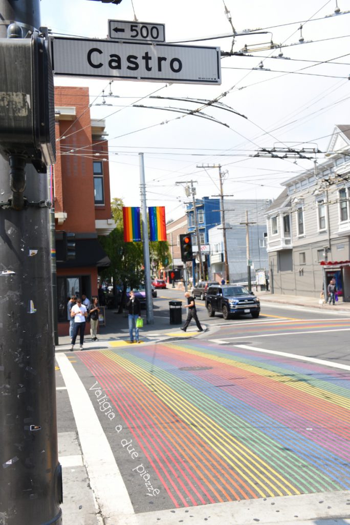 Castro quartiere gay San Francisco strisce pedonali arcobaleno